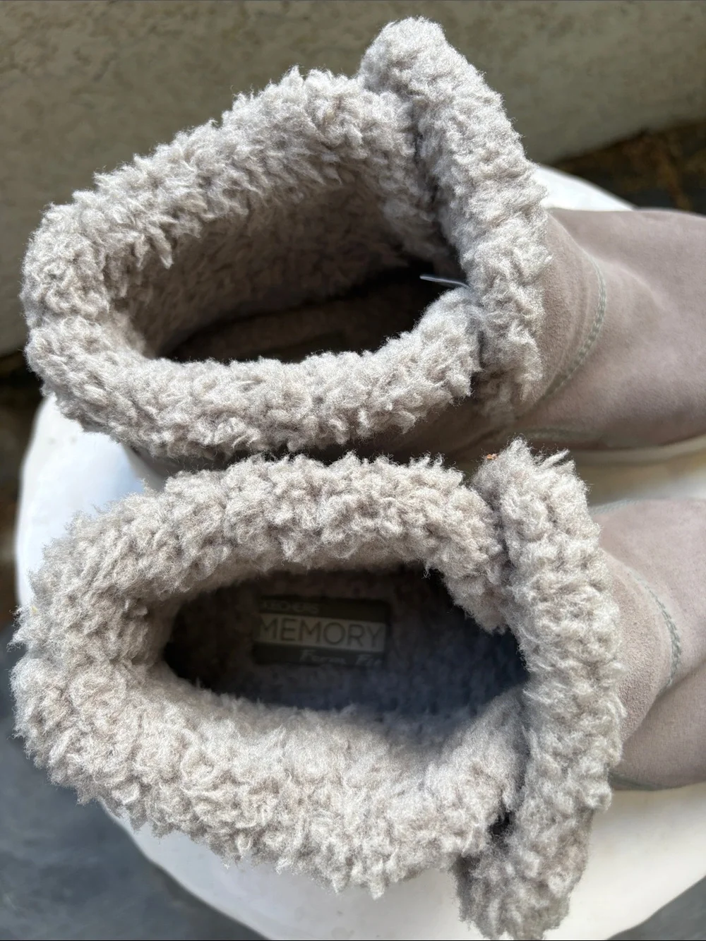 Skechers On the Go Memory Form Fit Taupe Suede-Look Faux Shearling Boots SZ 9.5